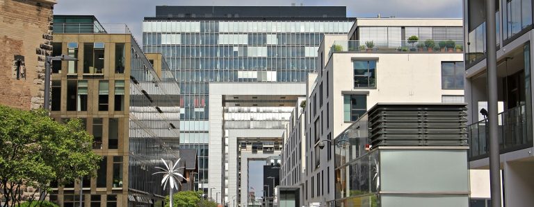 Lawyer real estate law la bouilladisse